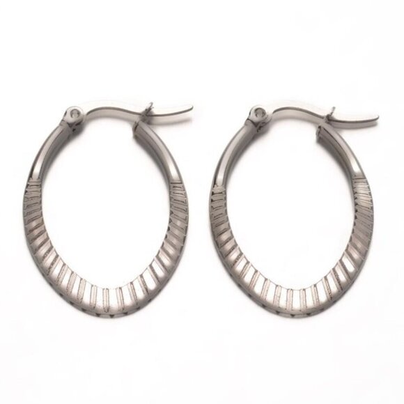 PinkDiva Jewelry - Surgical Stainless Steel Art Deco Gatsby Party Carved Silver Hoop Earrings